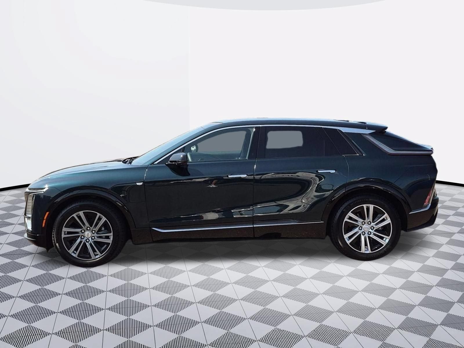 2024 Cadillac LYRIQ Tech
