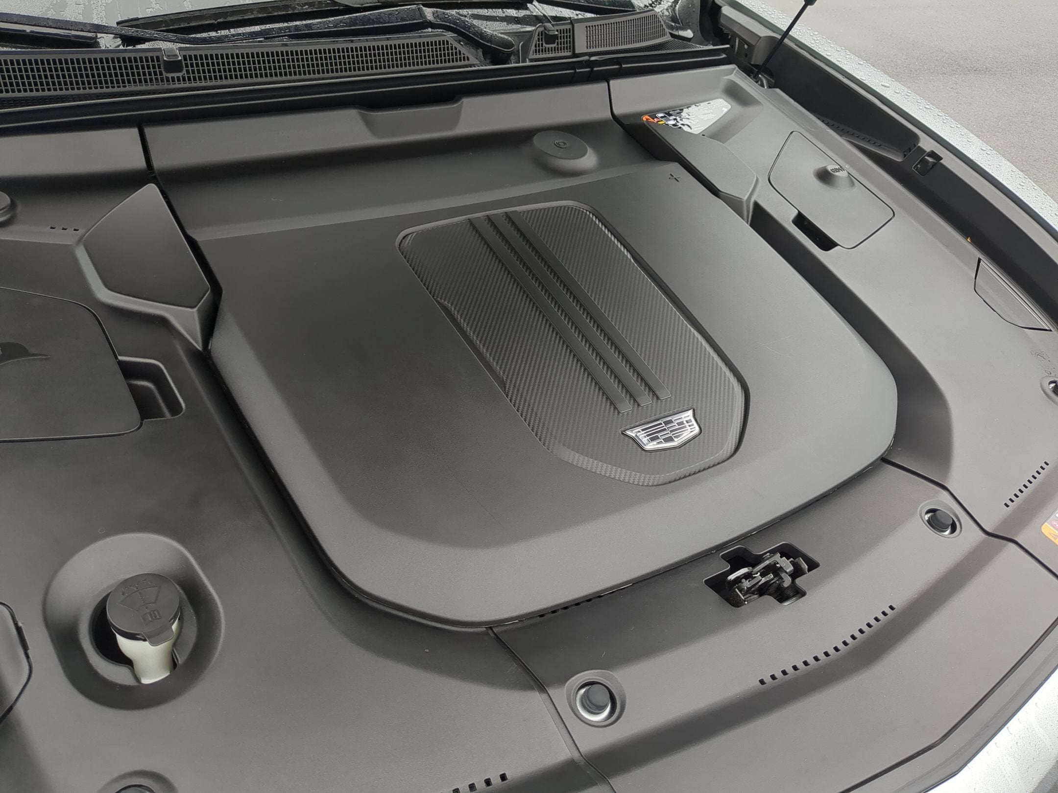 2024 Cadillac LYRIQ Tech