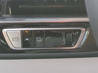 2024 Cadillac LYRIQ Luxury 1