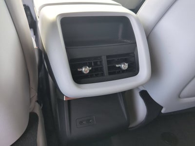 2024 Cadillac LYRIQ Luxury 1