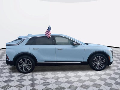 2024 Cadillac LYRIQ Luxury 1
