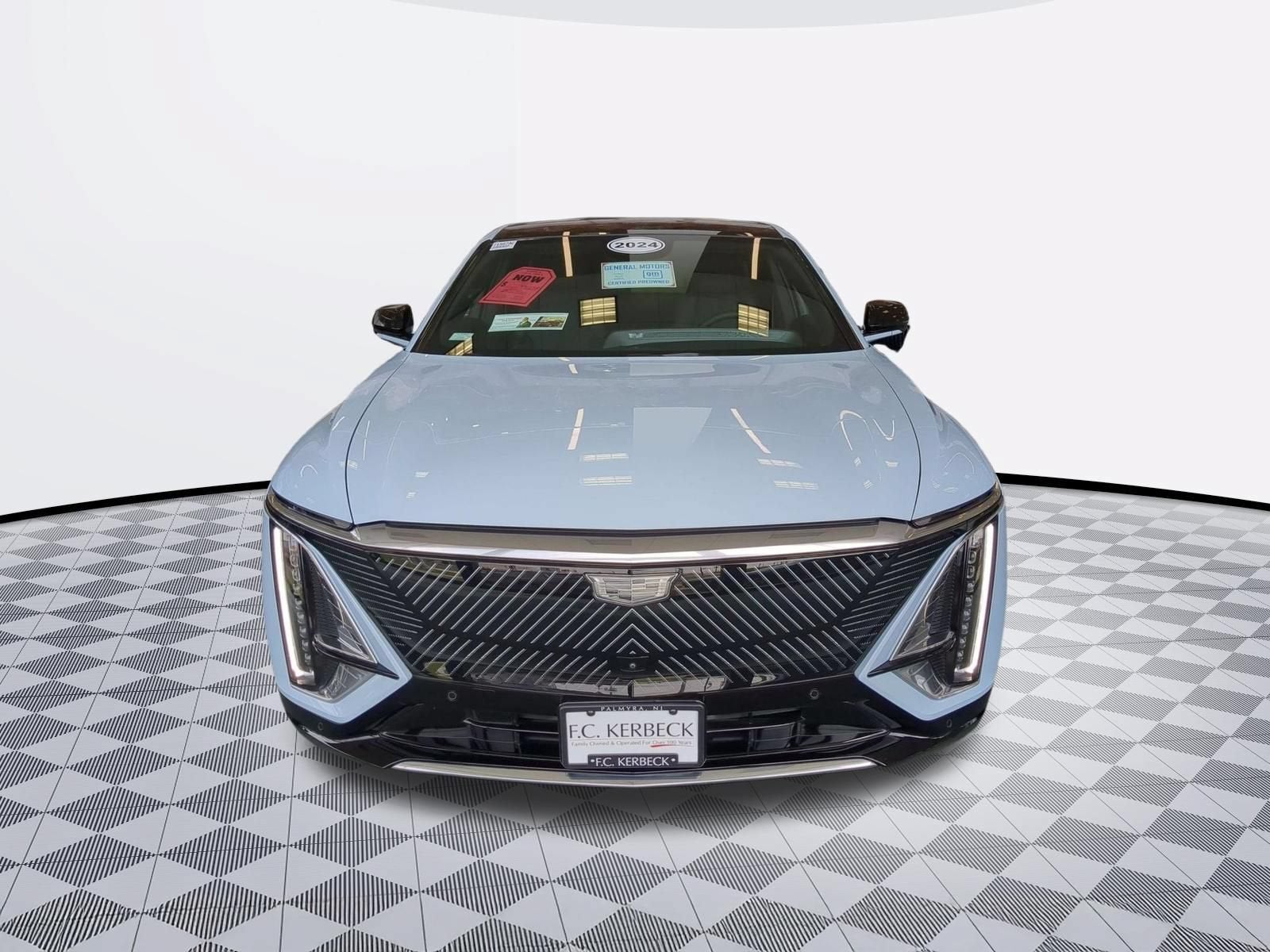 2024 Cadillac LYRIQ Luxury 1