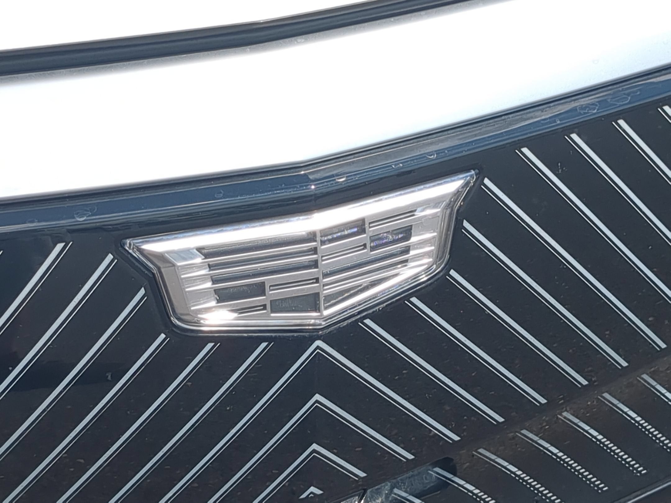 2024 Cadillac LYRIQ Luxury 1