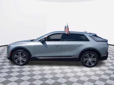 2024 Cadillac LYRIQ Luxury 1