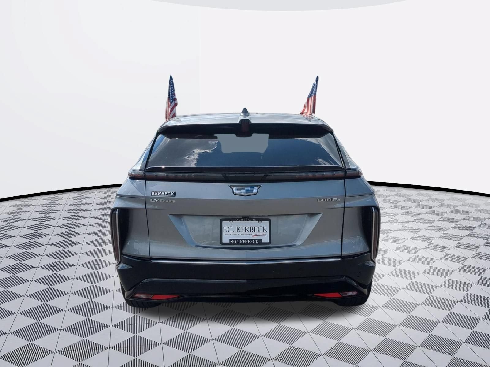 2024 Cadillac LYRIQ Luxury 1