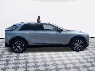 2024 Cadillac LYRIQ Luxury 1