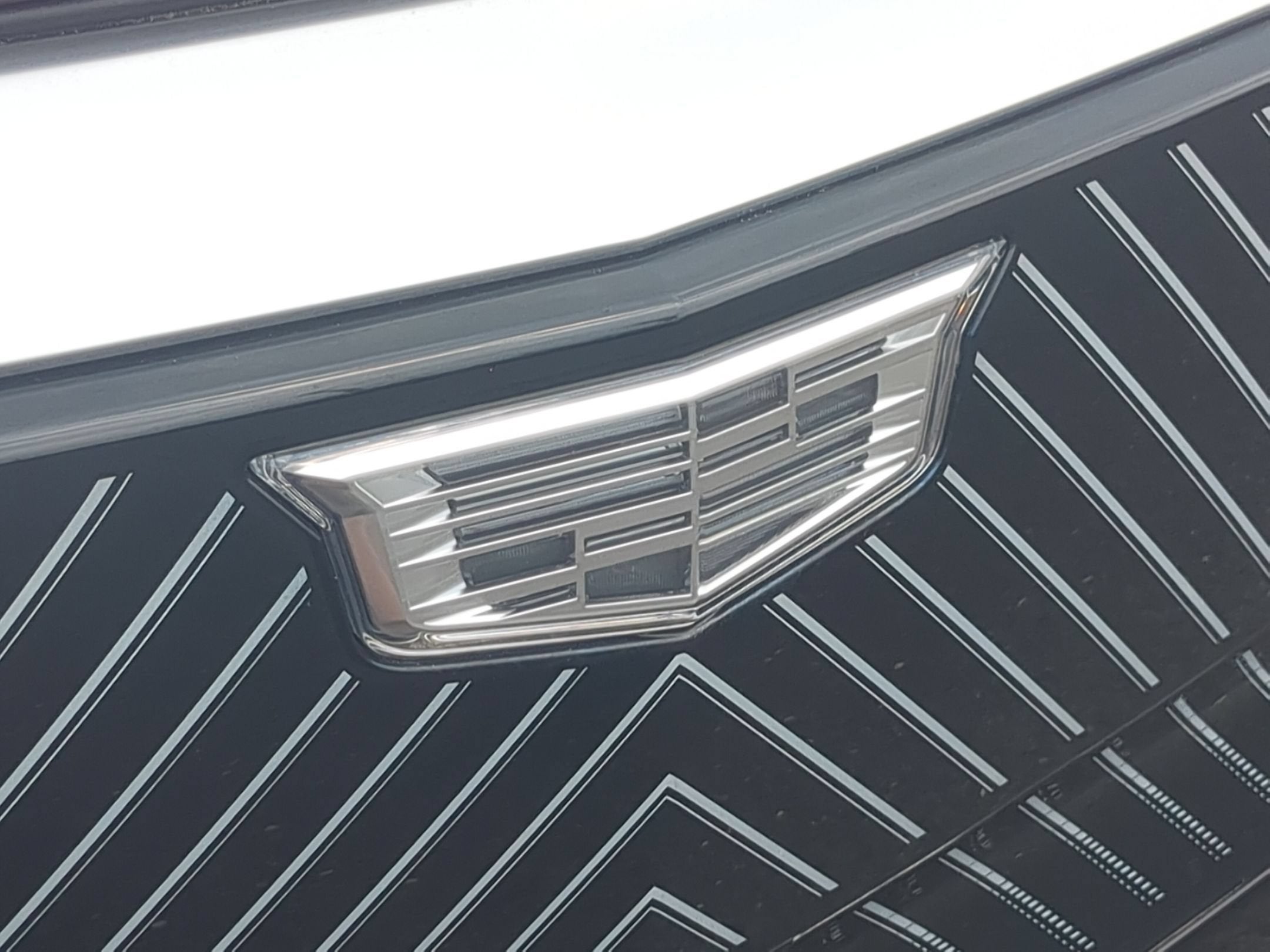 2024 Cadillac LYRIQ Luxury 1