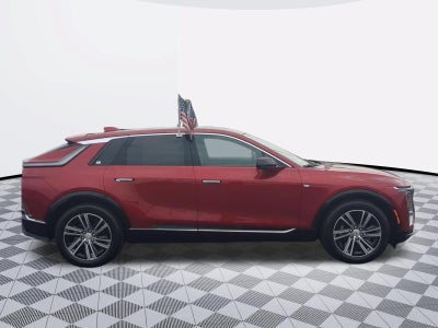 2024 Cadillac LYRIQ Luxury 1