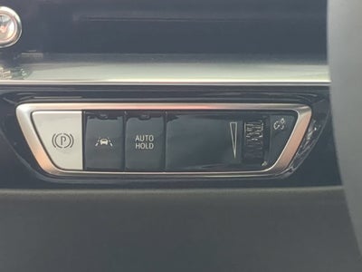 2024 Cadillac LYRIQ Luxury 2