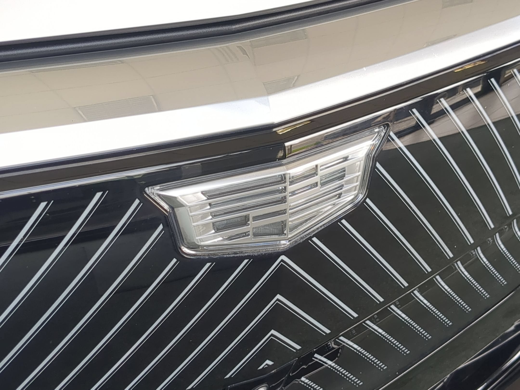 2024 Cadillac LYRIQ Luxury 2