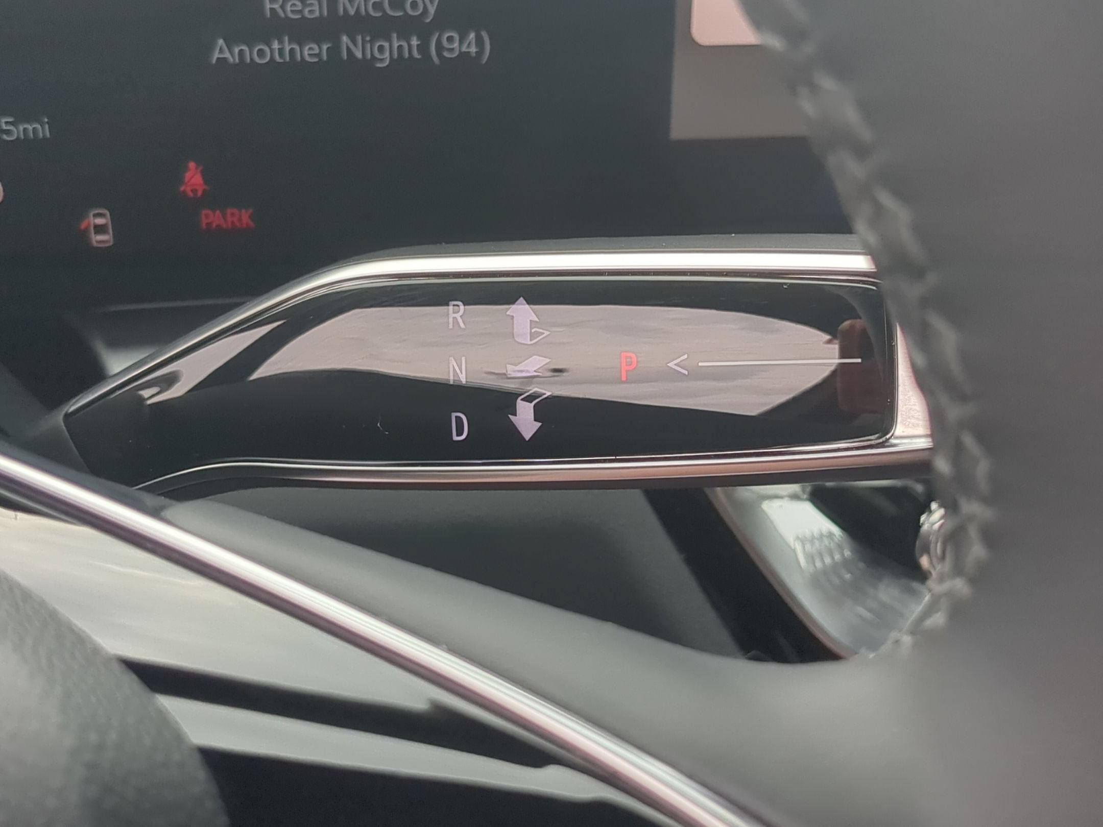 2024 Cadillac LYRIQ Luxury 2