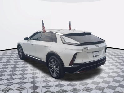 2024 Cadillac LYRIQ Luxury 2