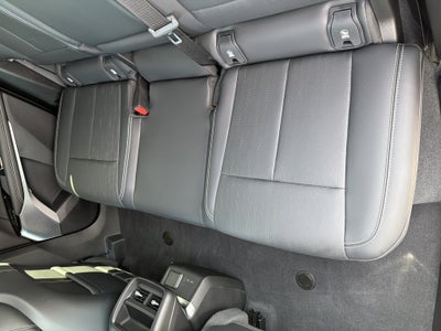 2024 Cadillac LYRIQ Luxury 2