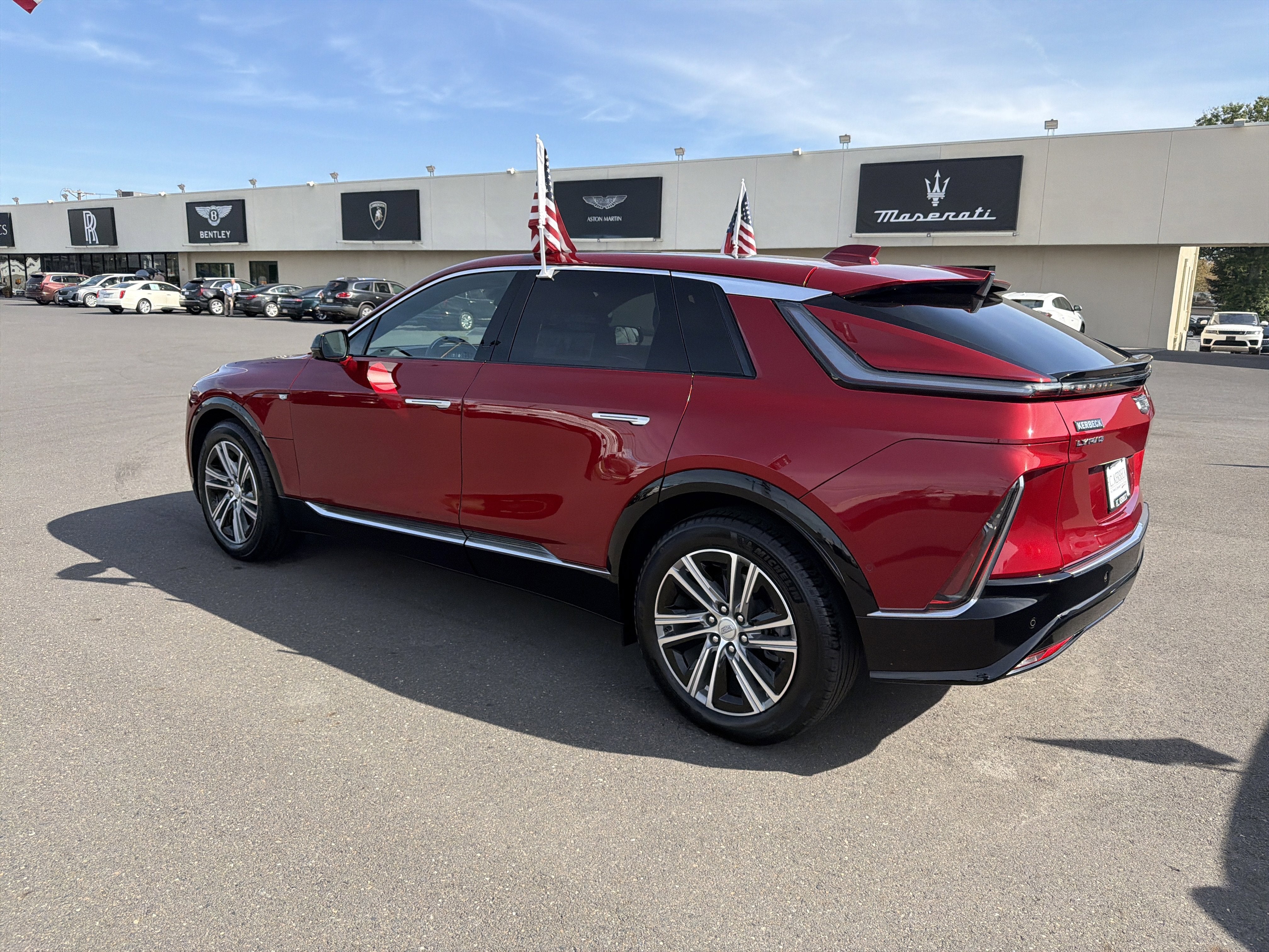 2024 Cadillac LYRIQ Luxury 2