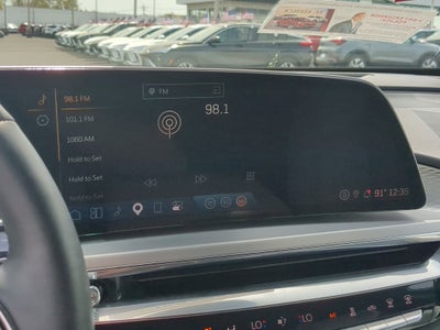 2024 Cadillac LYRIQ Luxury 2