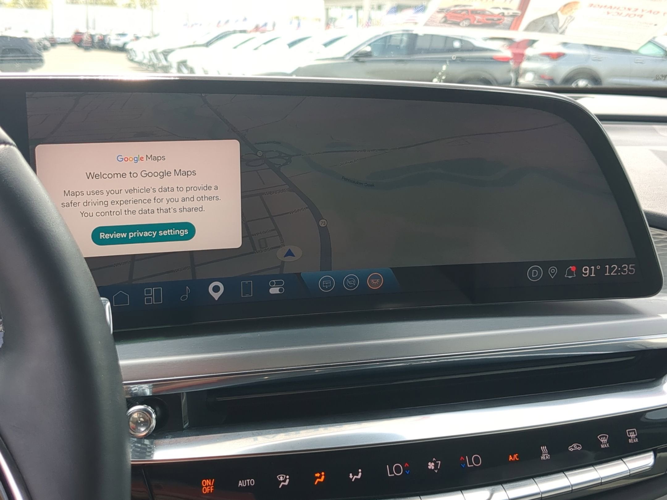 2024 Cadillac LYRIQ Luxury 2