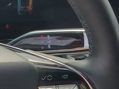 2024 Cadillac LYRIQ Luxury 2