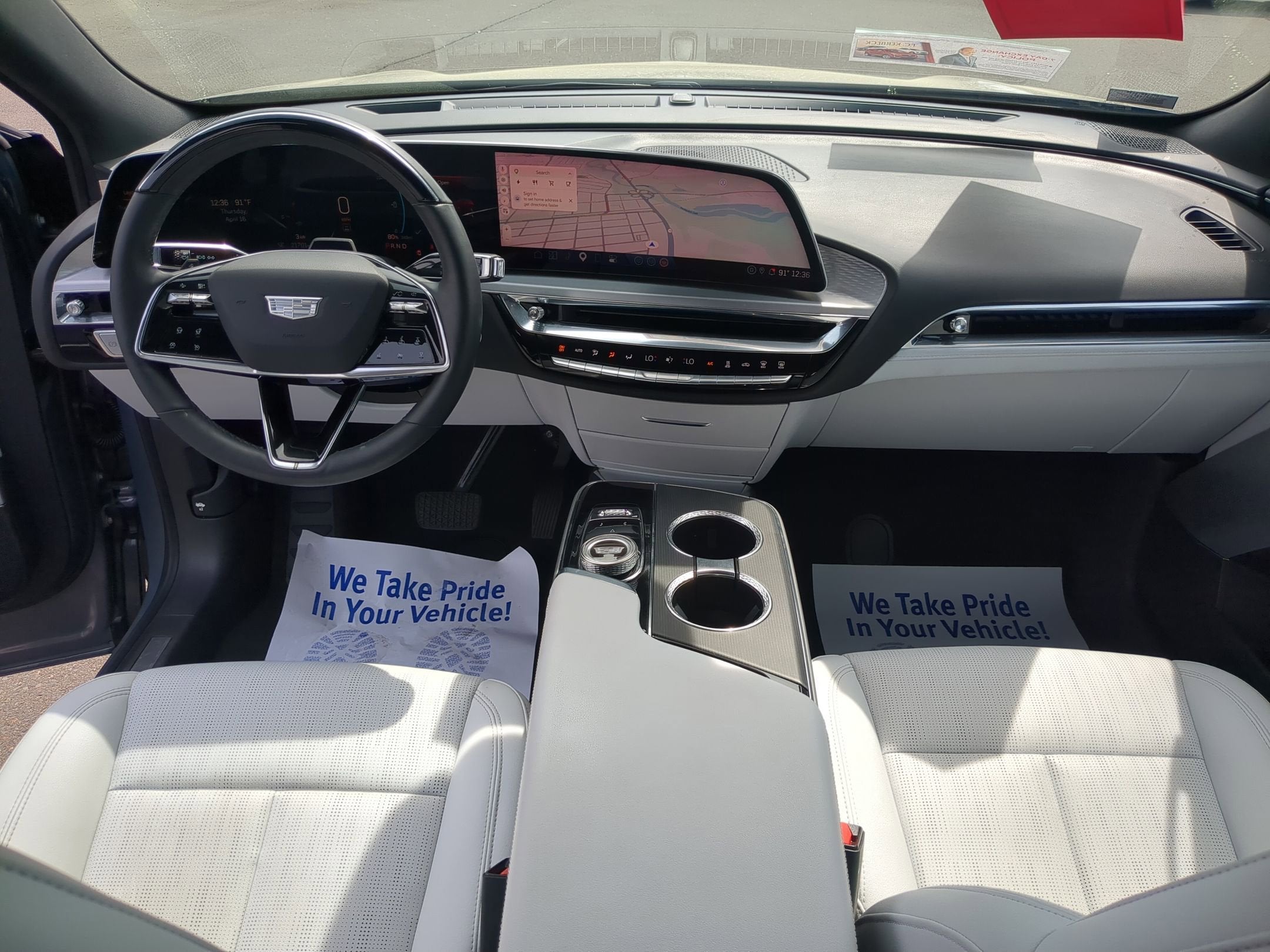 2024 Cadillac LYRIQ Luxury 2