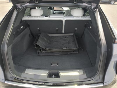 2024 Cadillac LYRIQ Luxury 2