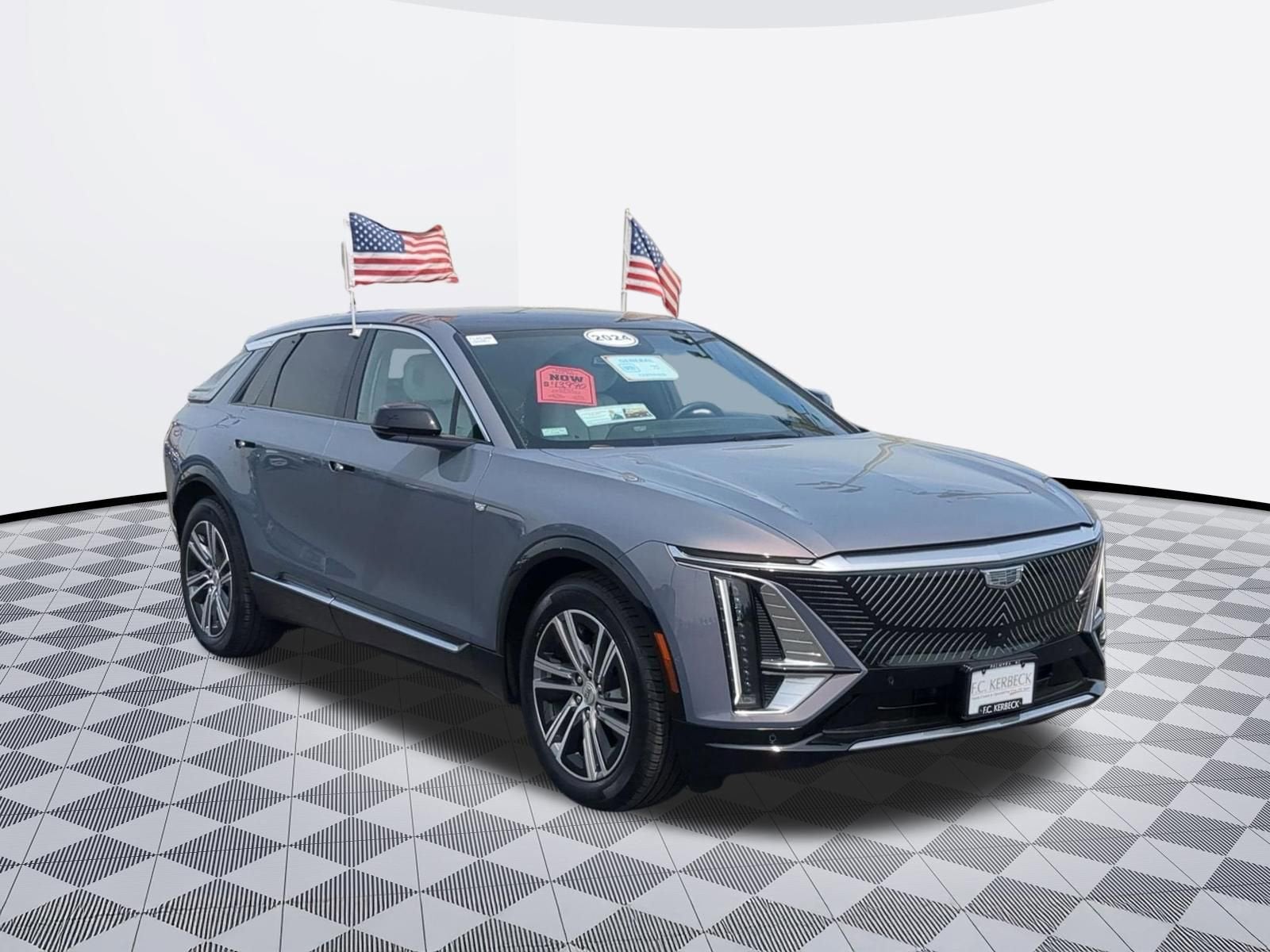 2024 Cadillac LYRIQ Luxury 2