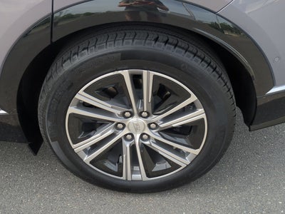 2024 Cadillac LYRIQ Luxury 2