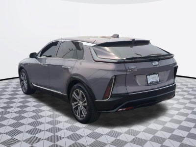 2024 Cadillac LYRIQ Luxury 2