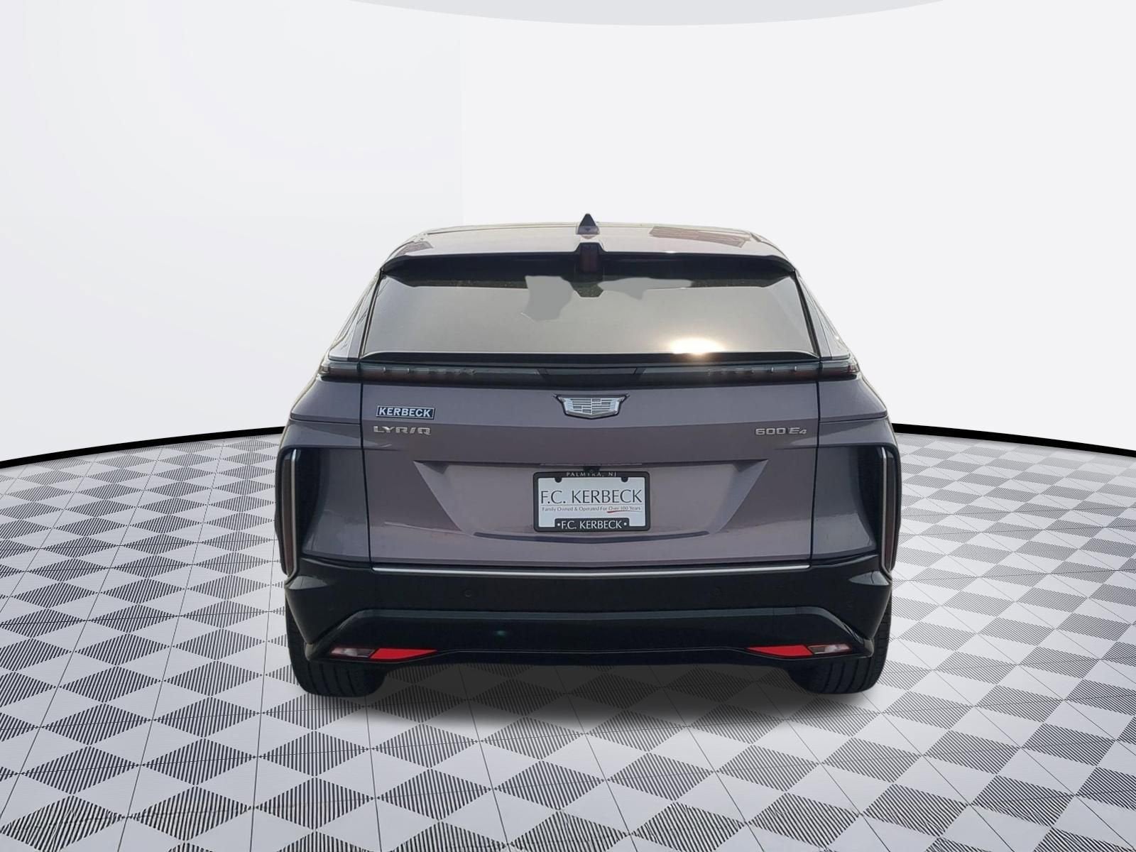 2024 Cadillac LYRIQ Luxury 2