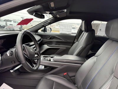 2024 Cadillac LYRIQ Luxury 2