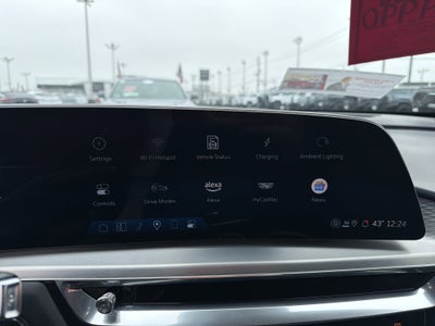 2024 Cadillac LYRIQ Luxury 2