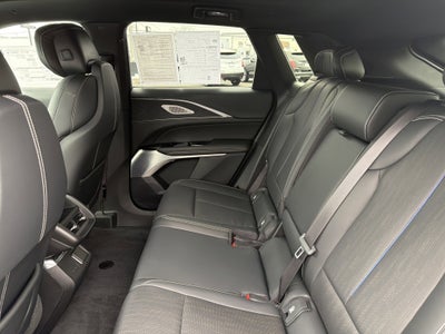 2024 Cadillac LYRIQ Luxury 2