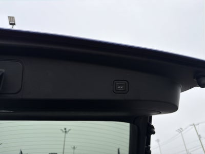 2024 Cadillac LYRIQ Luxury 2