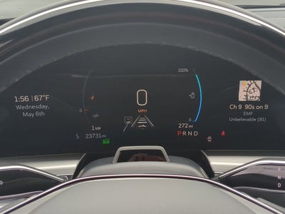 2024 Cadillac LYRIQ Luxury 2