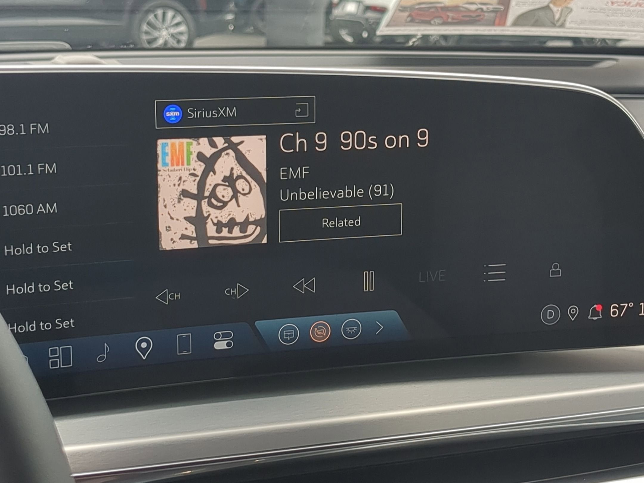 2024 Cadillac LYRIQ Luxury 2