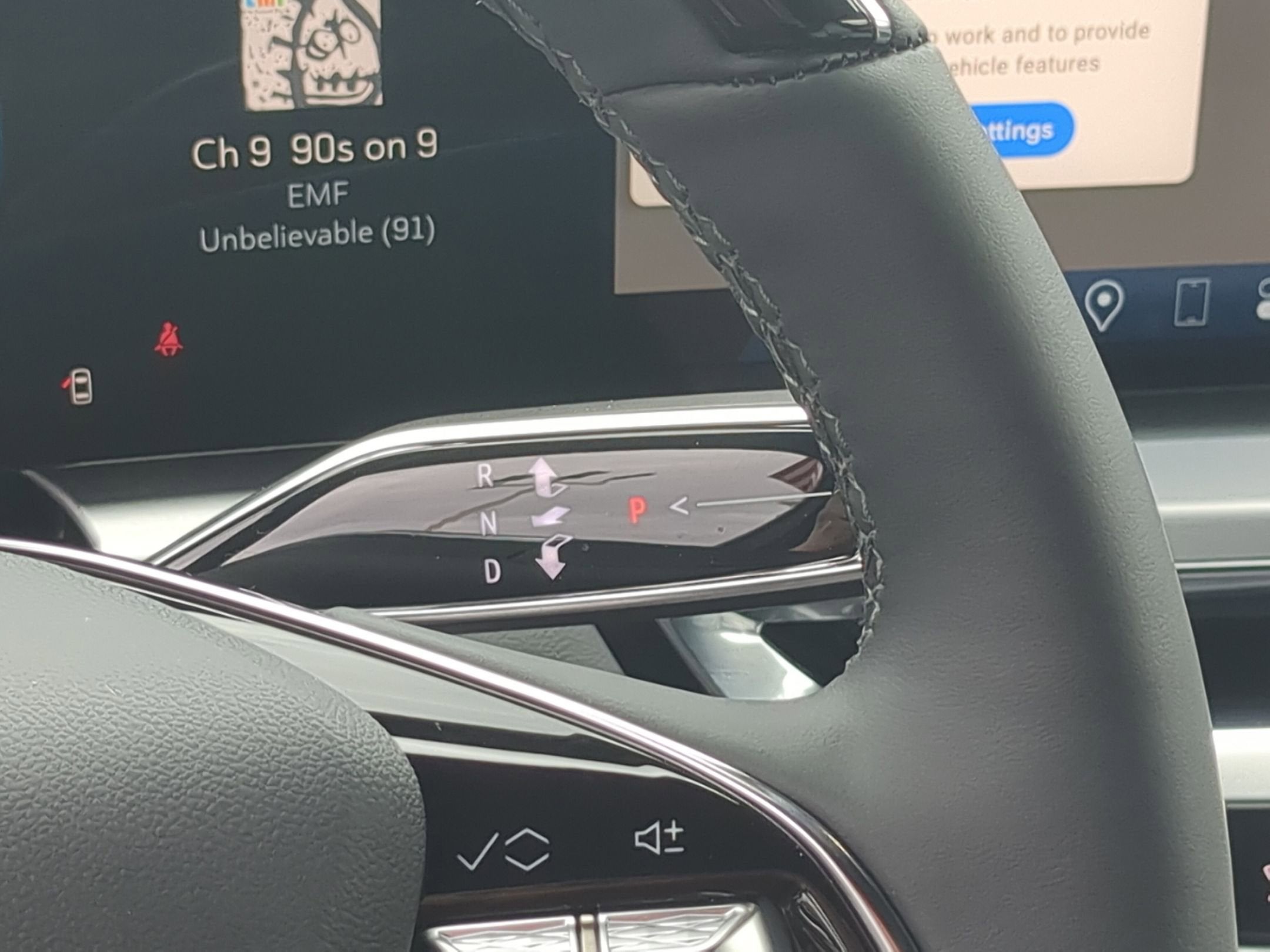2024 Cadillac LYRIQ Luxury 2