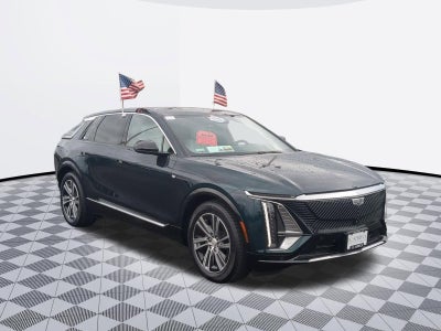2024 Cadillac LYRIQ Luxury 2