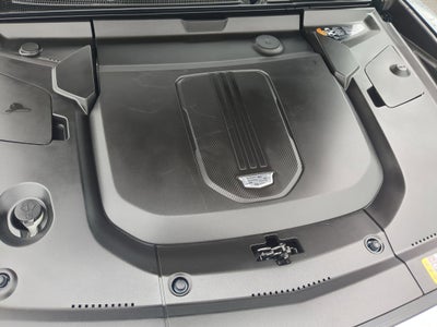 2024 Cadillac LYRIQ Luxury 2