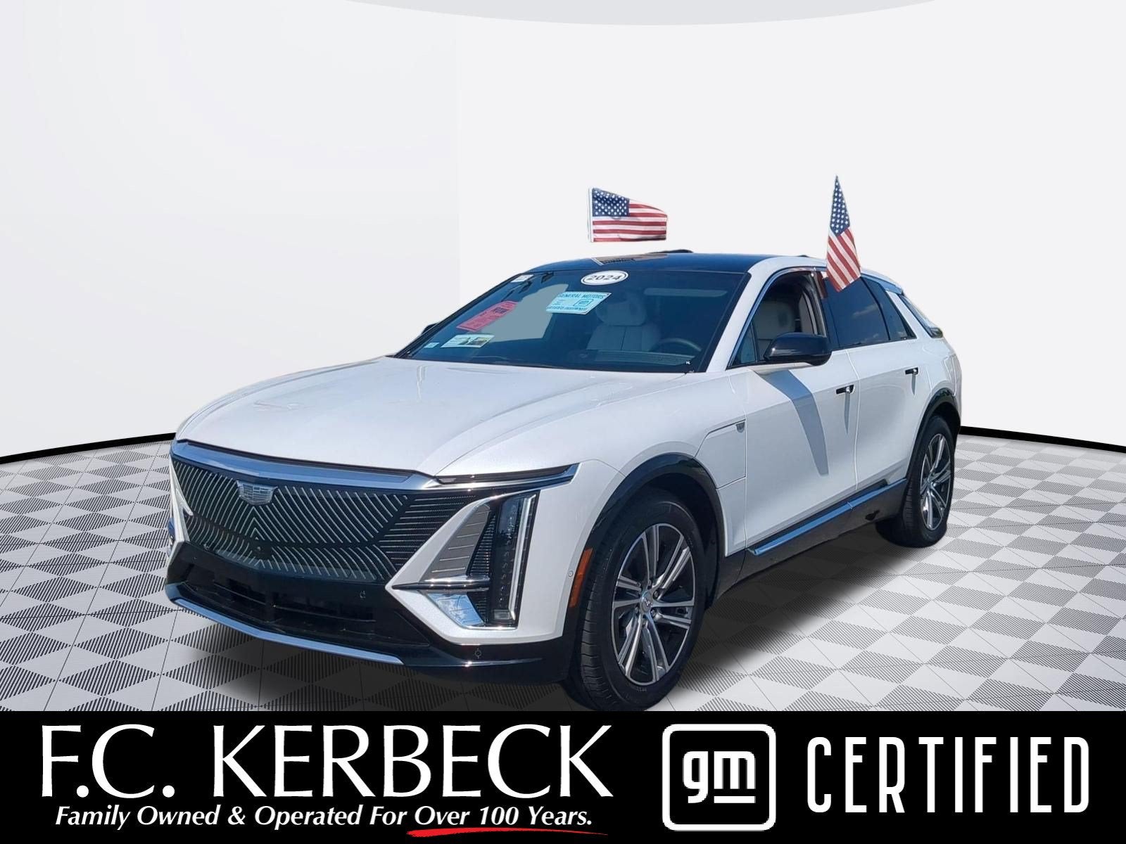 2024 Cadillac LYRIQ Luxury 2