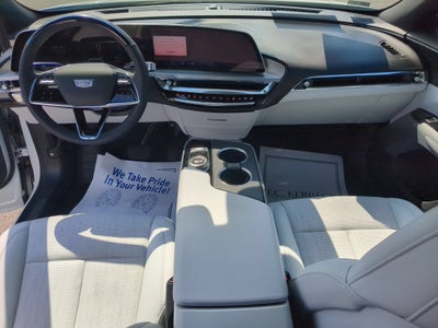 2024 Cadillac LYRIQ Luxury 2
