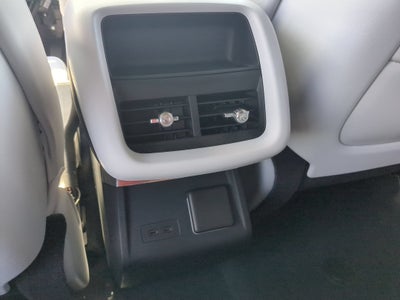2024 Cadillac LYRIQ Luxury 2