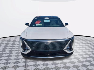 2024 Cadillac LYRIQ Luxury 2