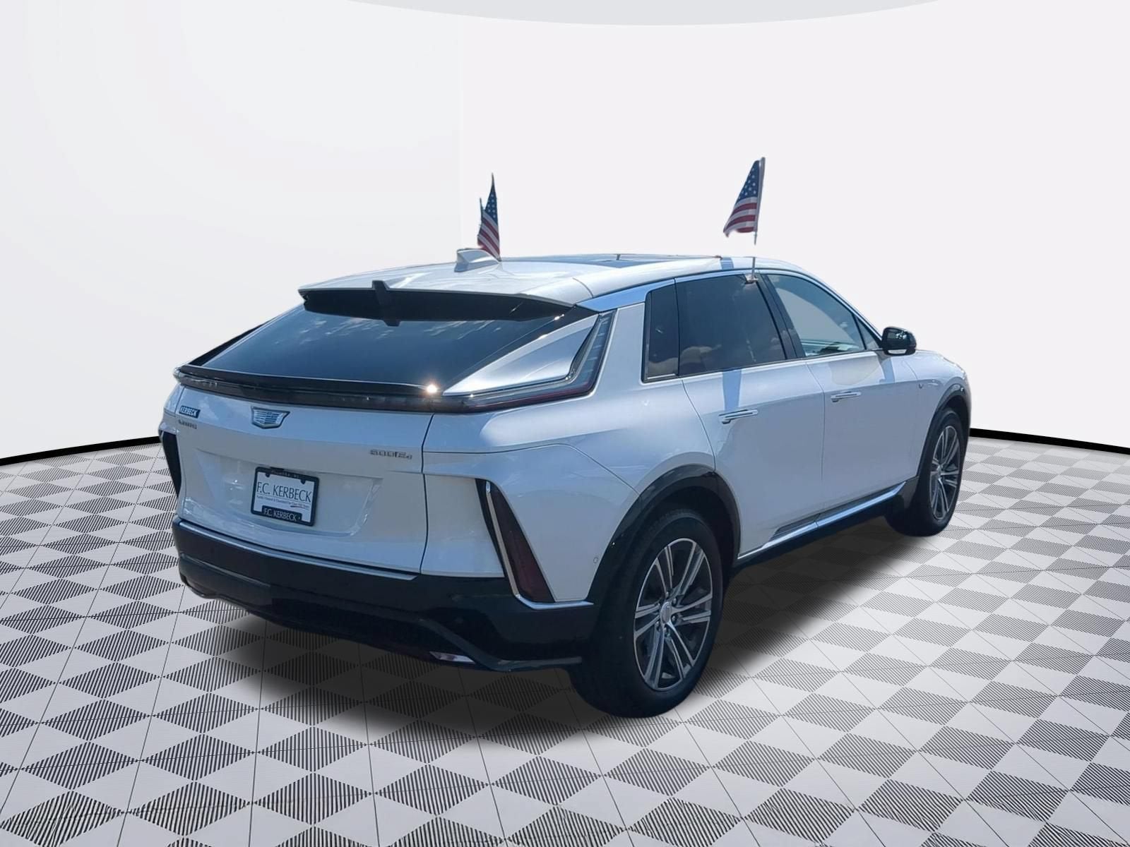 2024 Cadillac LYRIQ Luxury 2
