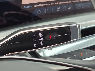 2024 Cadillac LYRIQ Luxury 2