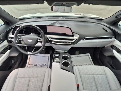 2024 Cadillac LYRIQ Luxury 2