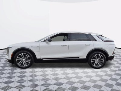 2024 Cadillac LYRIQ Luxury 2