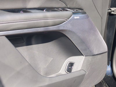 2024 Cadillac LYRIQ Luxury 3