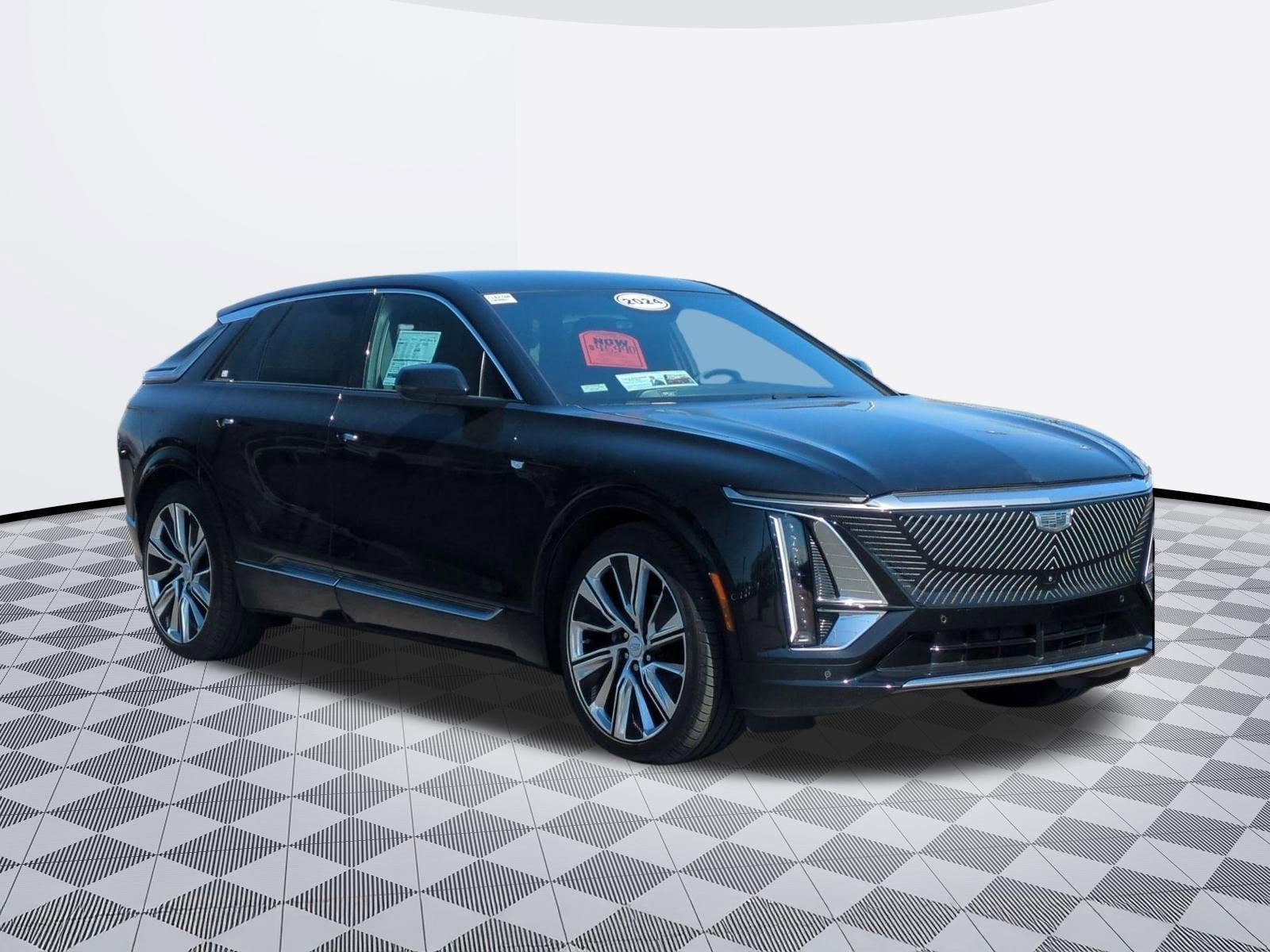 2024 Cadillac LYRIQ Luxury 3
