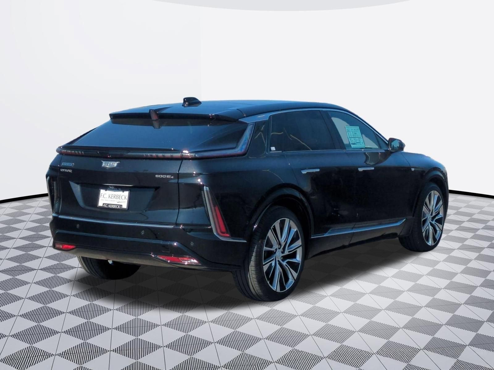 2024 Cadillac LYRIQ Luxury 3