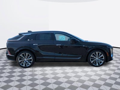 2024 Cadillac LYRIQ Luxury 3