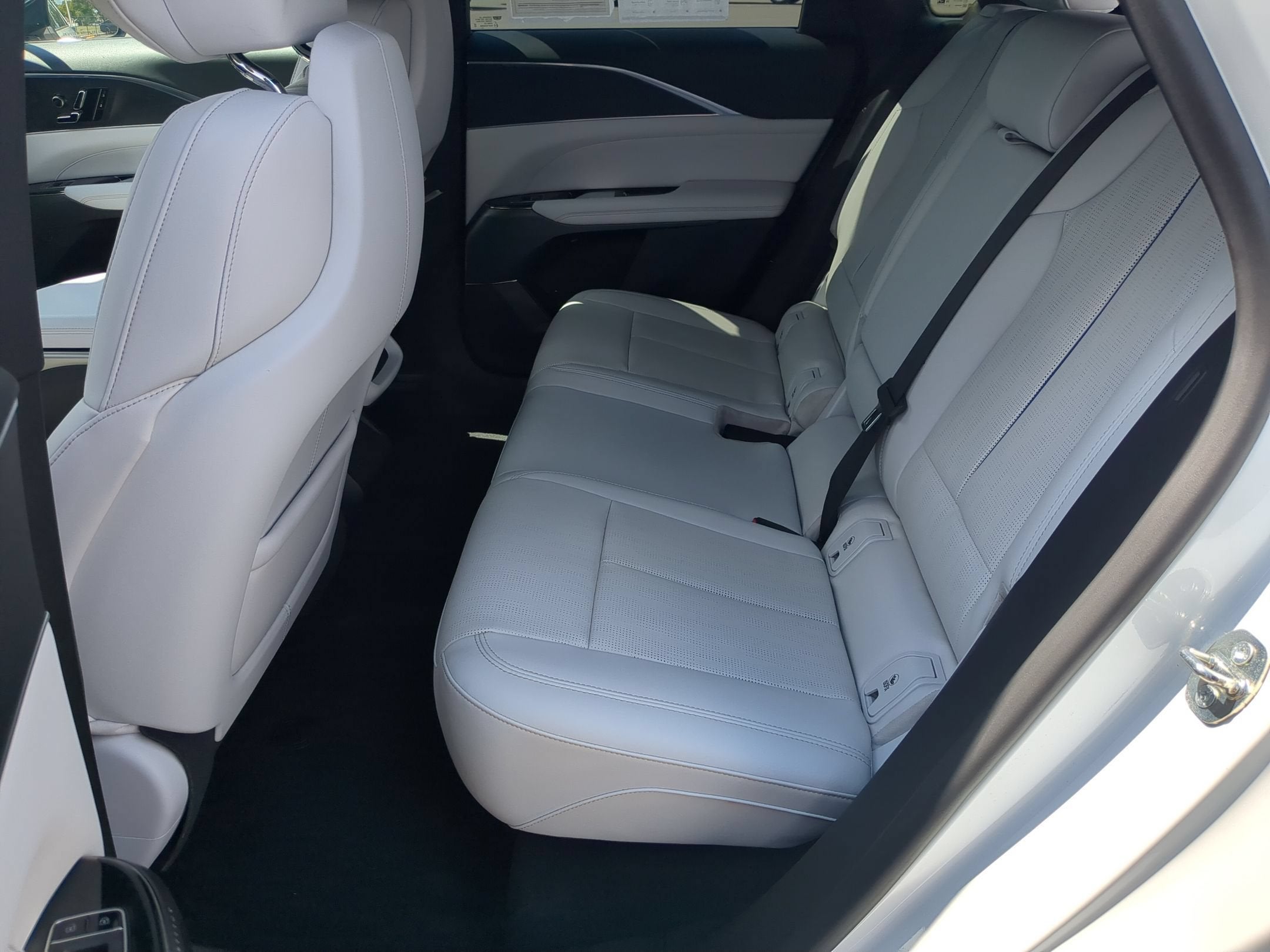 2024 Cadillac LYRIQ Sport 1