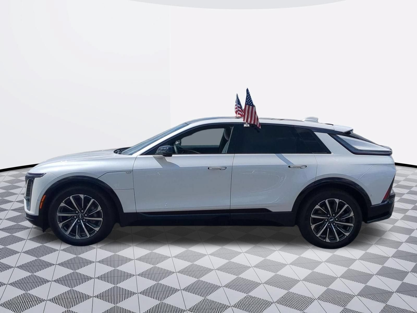 2024 Cadillac LYRIQ Sport 1